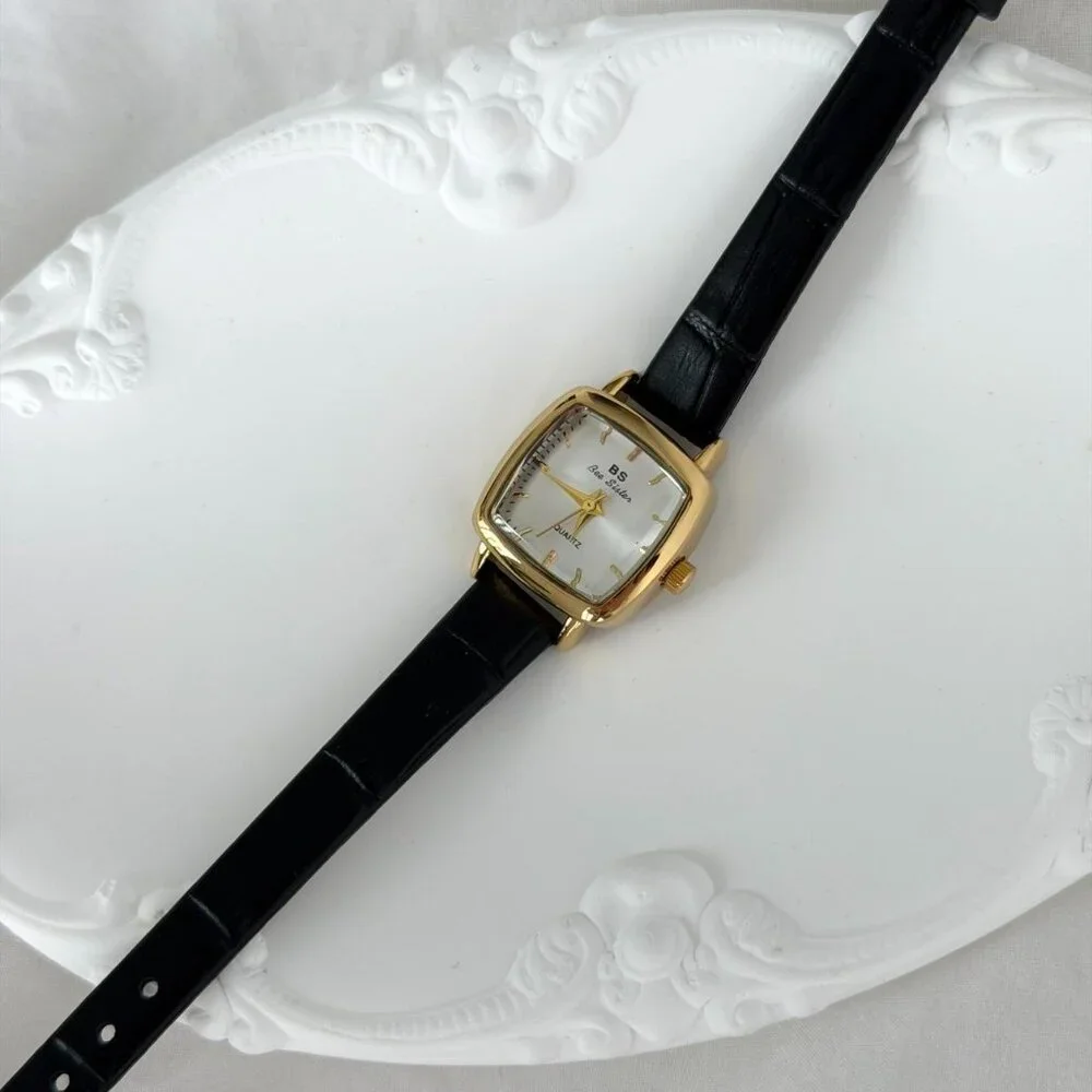 Sku 0487 vintage vibe retro mini watch gold black‎ leather strap + in a gift bag